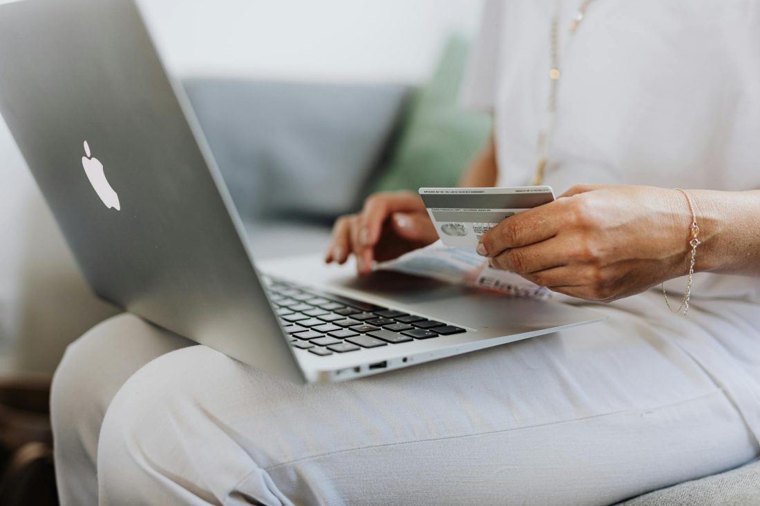 Dropshipping czy afiliacja – który model zarabiania online jest bardziej opłacalny?