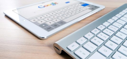SEO dla afiliantów: Jak rankować wysoko i unikać algorytmicznych kar Google?
