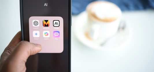 Gemini 2.5 Pro: Nowa era AI od Google i wpływ na marketing oraz afiliację