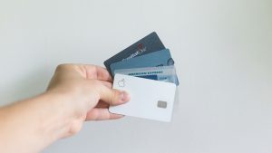 Oferty kart kredytowych w afiliacji – jak wybrać najlepsze programy