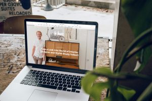 Jak zbudować piękną platformę do afiliacji? Porady techniczne i narzędzia AI, które robią różnicę