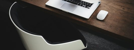 Jak znaleźć pracę zdalną bez doświadczenia? Praktyczny poradnik