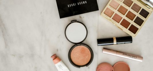 Jak zarabiać prowadząc bloga beauty – najlepsze metody monetyzacji treści