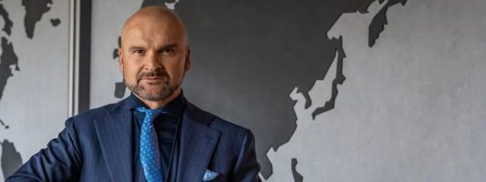 Brzoska: polskie firmy medialne płacą większe podatki niż META, a nie promują SCAMU!