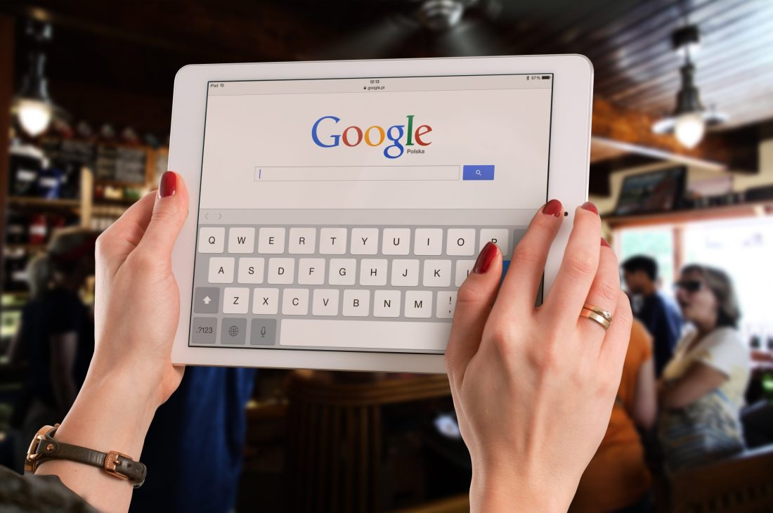 Google przygotowuje zakupy bezpośrednio w AI. Nowość może zmienić marketing afiliacyjny